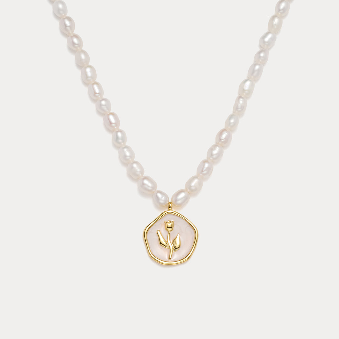 Rose Pendant Necklace