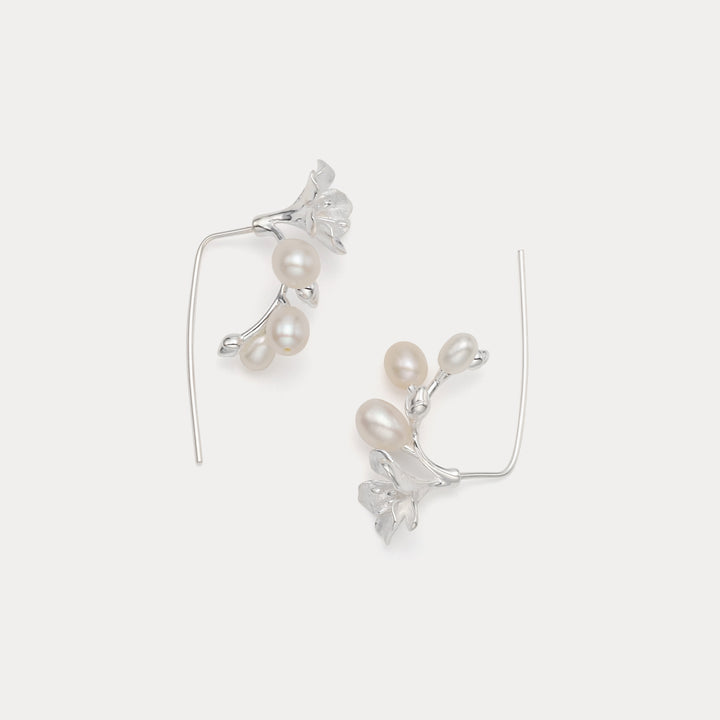 Freesia Pearl Earrings